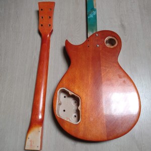 Harley Benton Electric Guitar Kit Single Cut (093 Vernis et polish terminés)